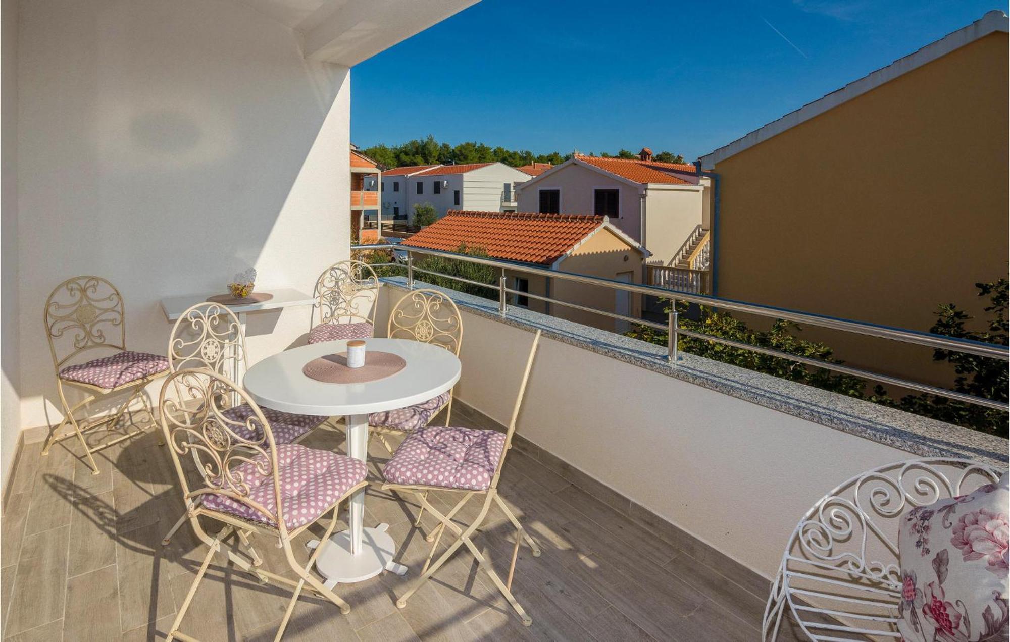 Nice Apartment In Vrsi-Mulo With Wifi Exterior photo