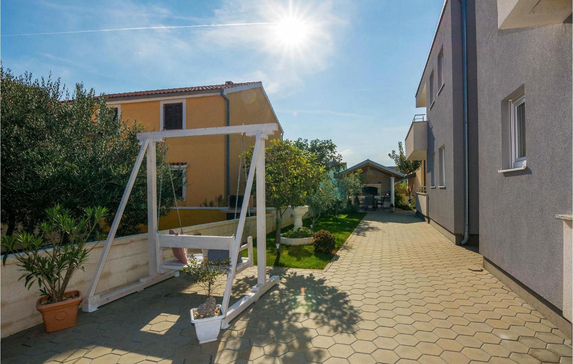 Nice Apartment In Vrsi-Mulo With Wifi Exterior photo